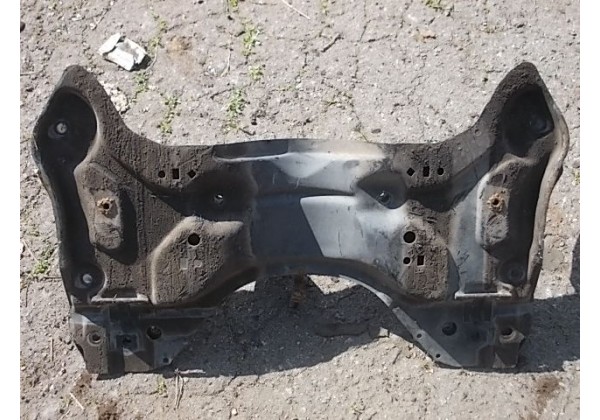 балка передня,балка двигуна Peugeot 206